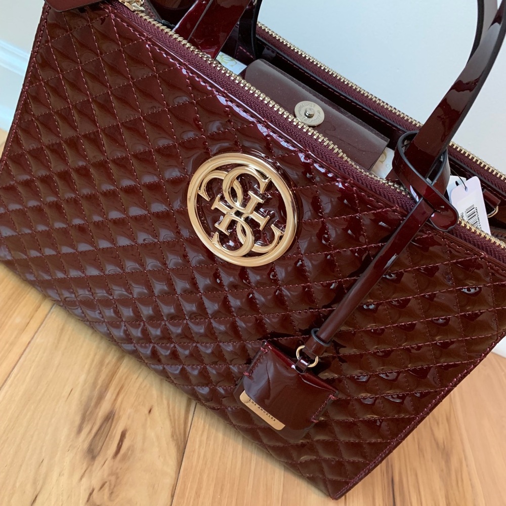 Guess purse